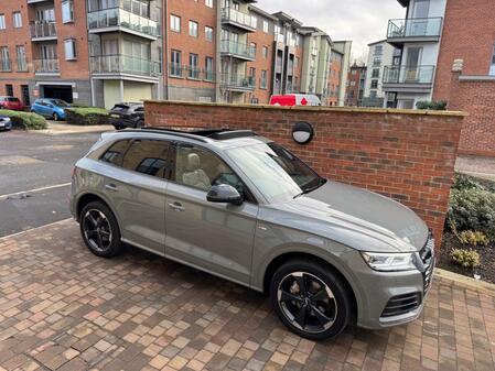 AUDI Q5 2.0 TDI 40 Black Edition S Tronic quattro Euro 6 (s/s) 5dr