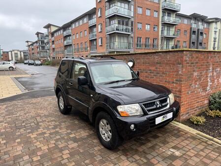 MITSUBISHI SHOGUN 3.2